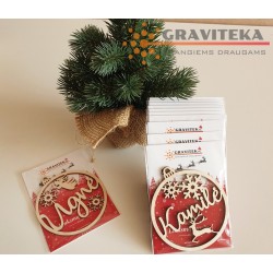 Mediniai kalėdiniai žaisliukai su vardais