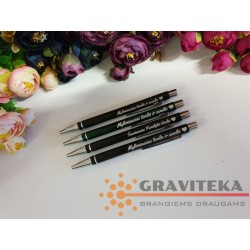 Tušinukas su tulpe kovo 8 dienos proga