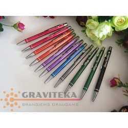Tušinukas su tulpe kovo 8 dienos proga