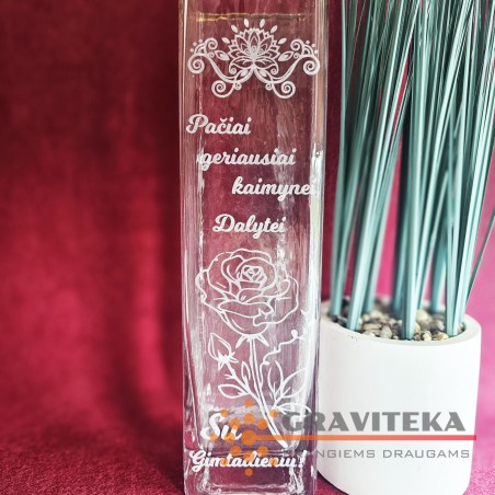 Stiklinė vaza "Su gimtadieniu"